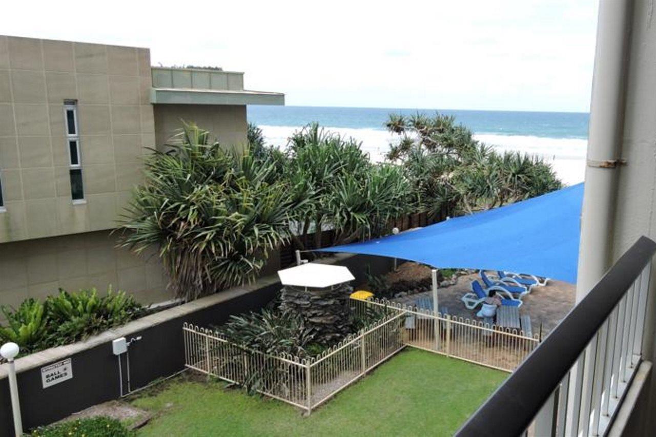 President Holiday Apartments - Absolute Beachfront Gold Coast Bagian luar foto