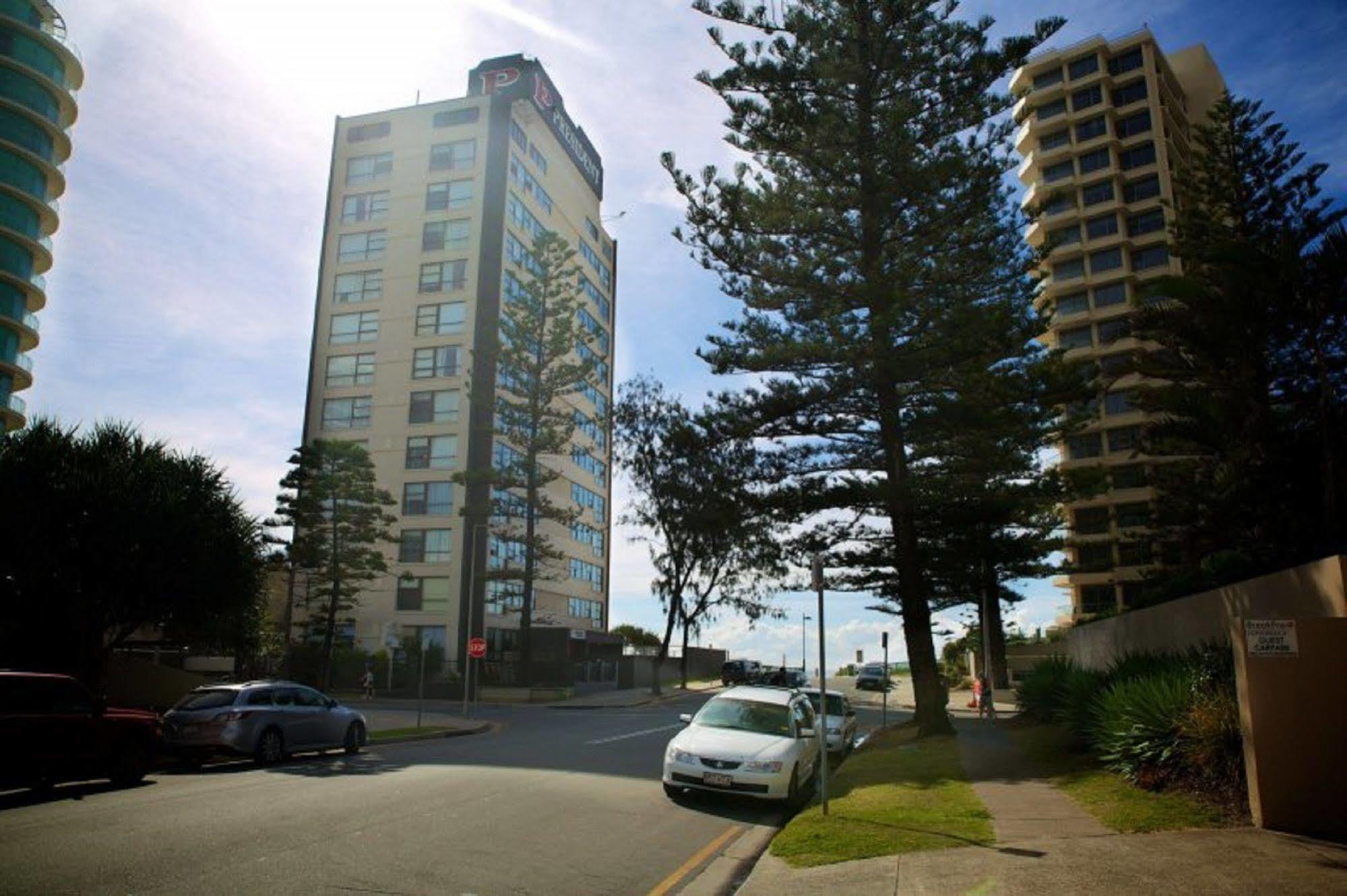 President Holiday Apartments - Absolute Beachfront Gold Coast Bagian luar foto