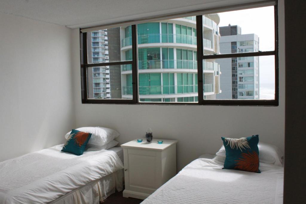 President Holiday Apartments - Absolute Beachfront Gold Coast Ruang foto